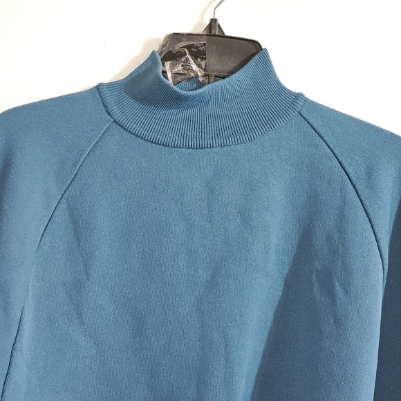 United Tokyo BlueTeal Sweater - Picture 8 of 10